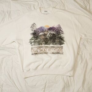 Abercrombie Great Smokey Mountains Graphic Sweatshirt